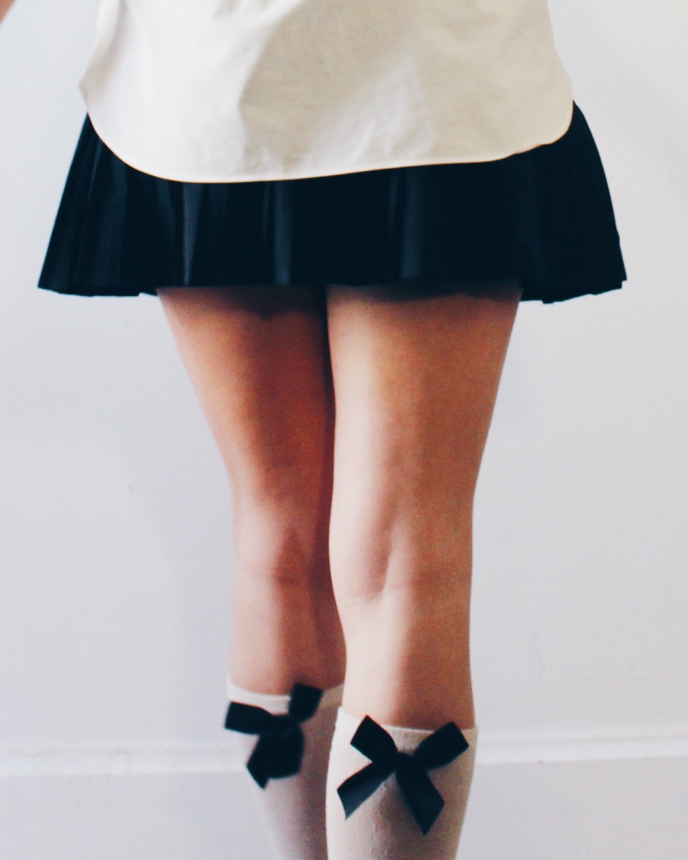 Ace Your Style with our Black Pleated Mini Tennis Skirt / acubi style skort