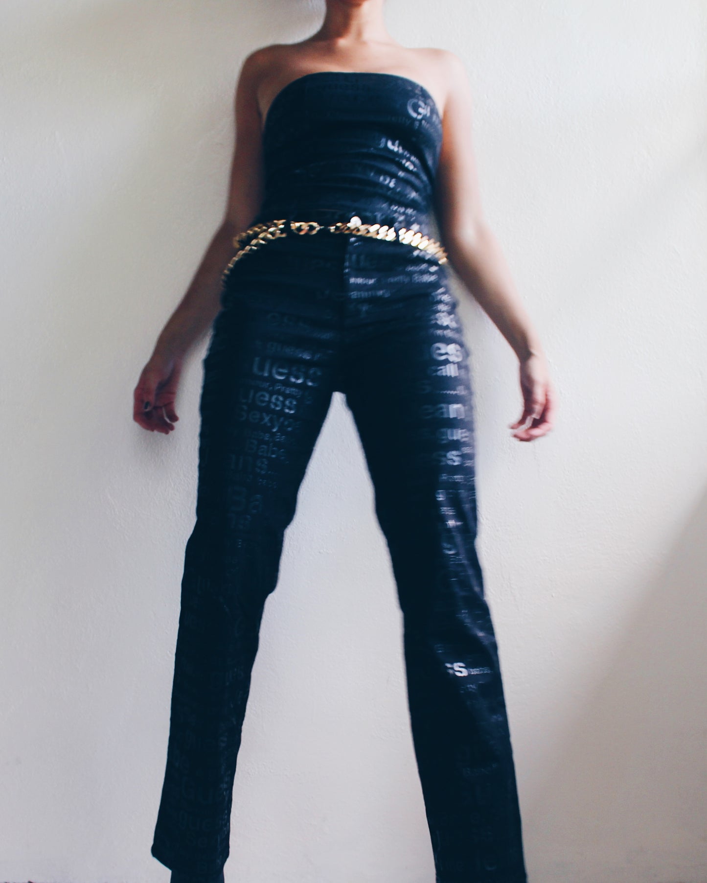 Vintage Y2K Guess Black Tube Top & Jeans Set – 2000s Retro Matching Outfit with Logo Print