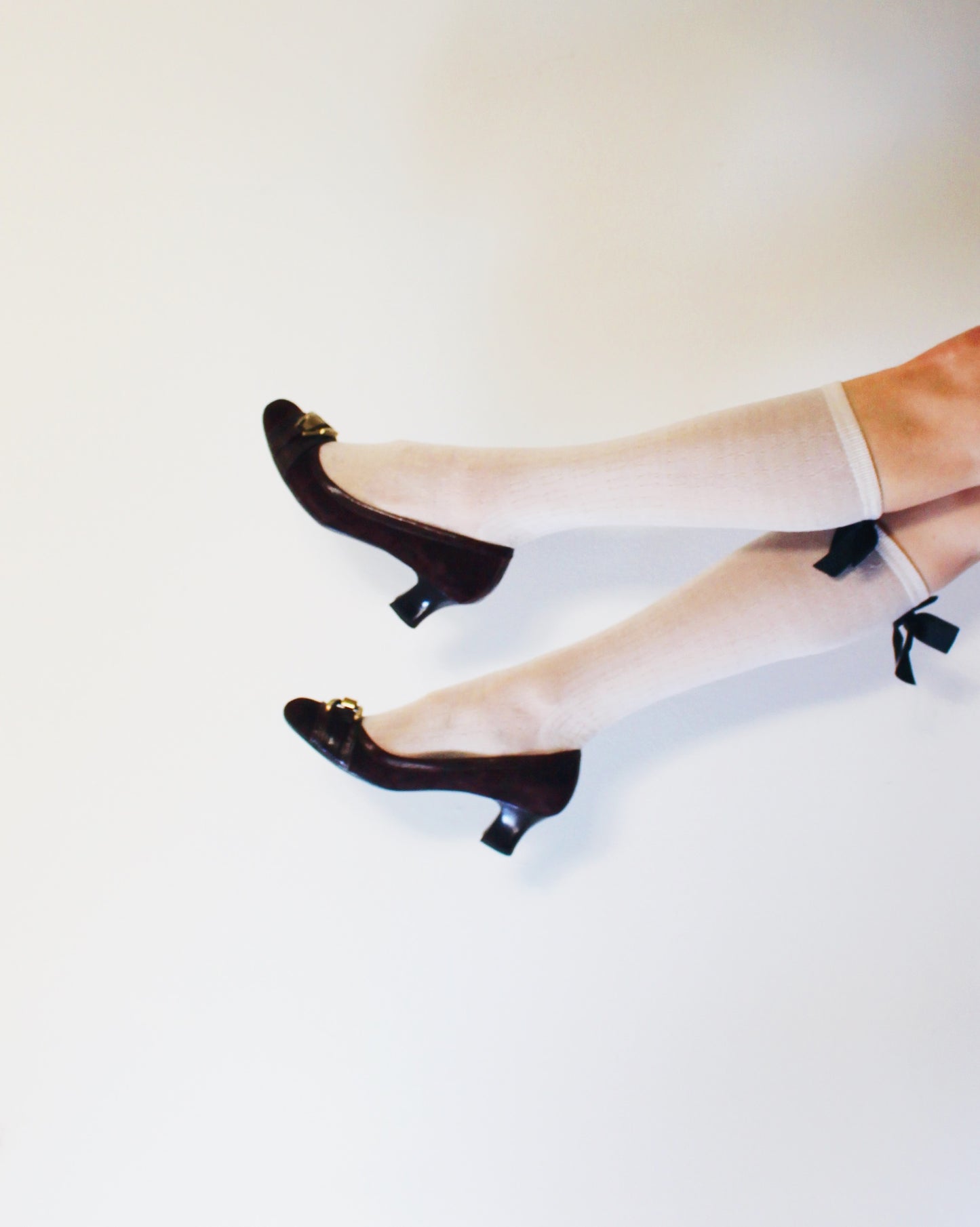 Chocolate Brown Kitten heels / Y2K Naturalizer brown kitten heel Flats with buckle