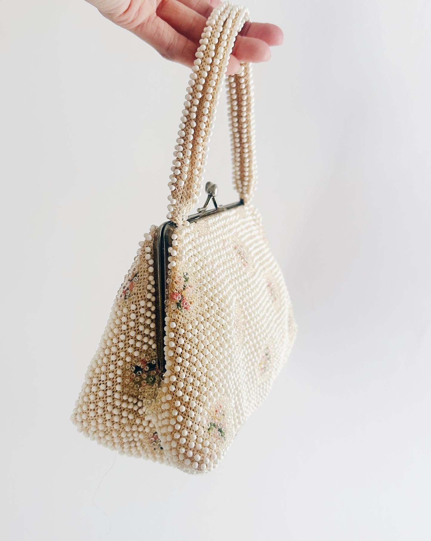 Vintage 1950s Floral Beaded Purse – Delicate Evening Clutch by Code Bead