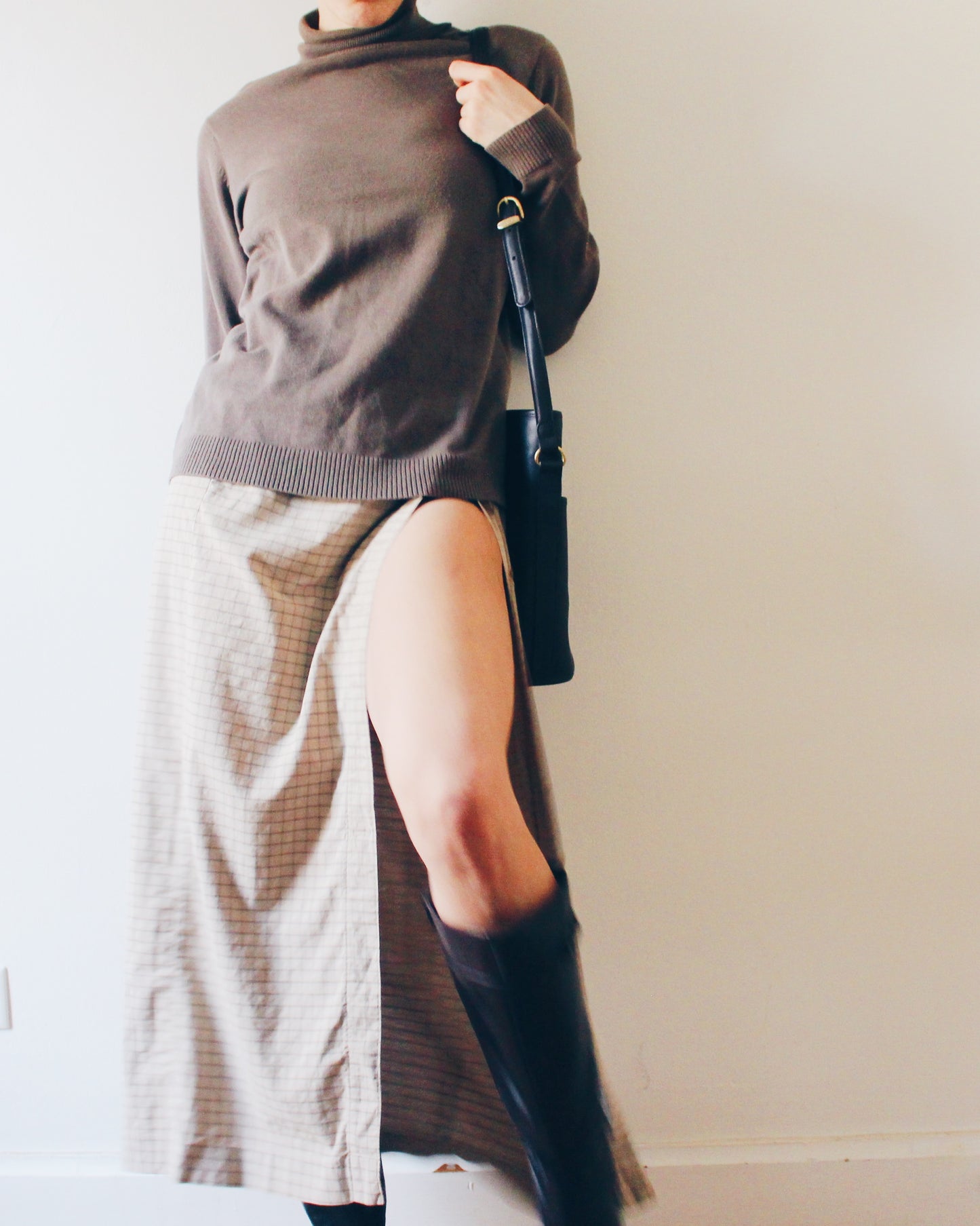 Vintage Gap Khaki‑Grey Turtleneck Sweater – Cozy Minimalist Cotton Knit for Layering