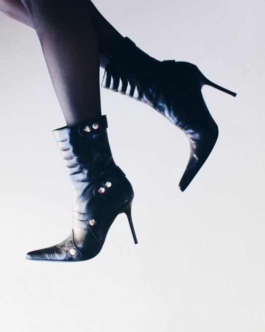 Y2K Pointed Toe Stiletto Boots – Vintage Aldo Black Leather Ankle Boots | Early 2000s Iconic Heels