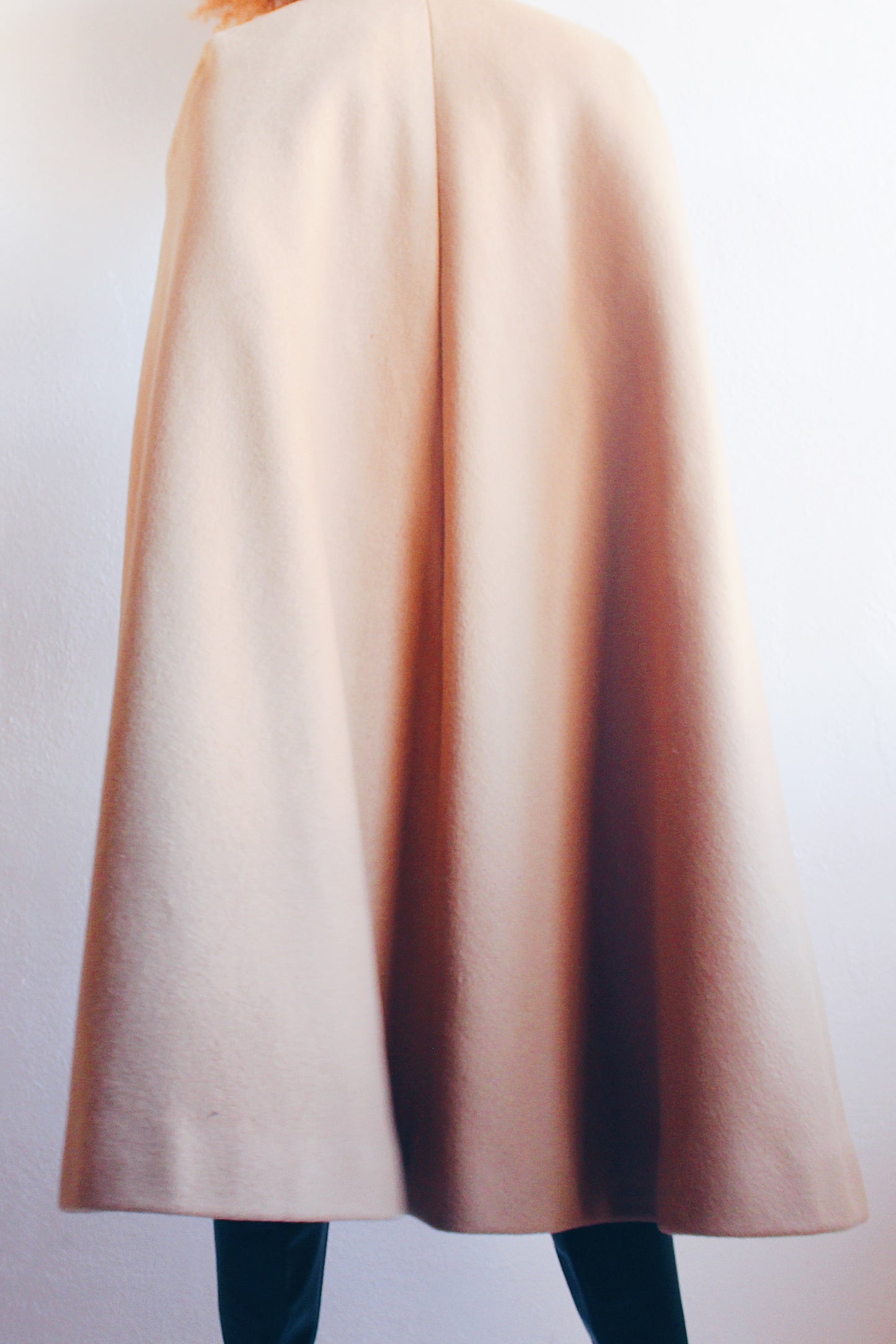 Timeless Chic: 1960s Wool Tan Cloak with Arm Slits - Vintage Elegance