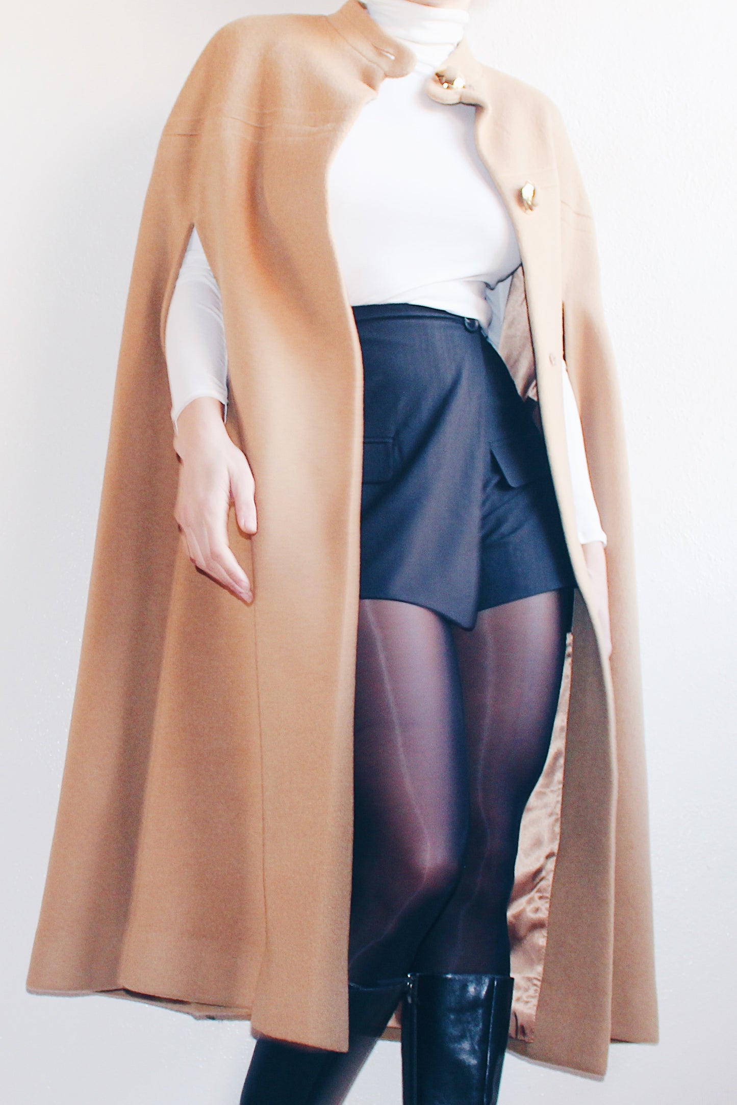 Timeless Chic: 1960s Wool Tan Cloak with Arm Slits - Vintage Elegance