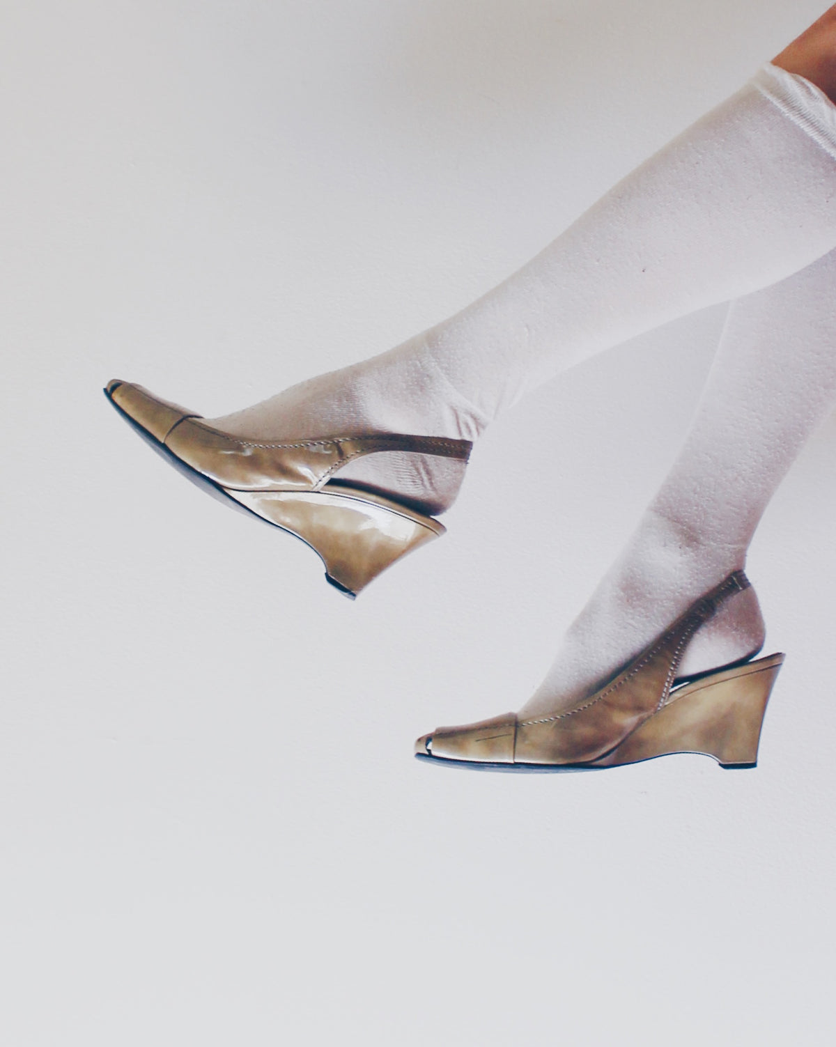 Enzo Angiolini Olive Leather Slingback Heels Size 7 | Vintage 90s Minimalist Workwear Wedge | Frasier Aesthetic Quiet Luxury Pumps