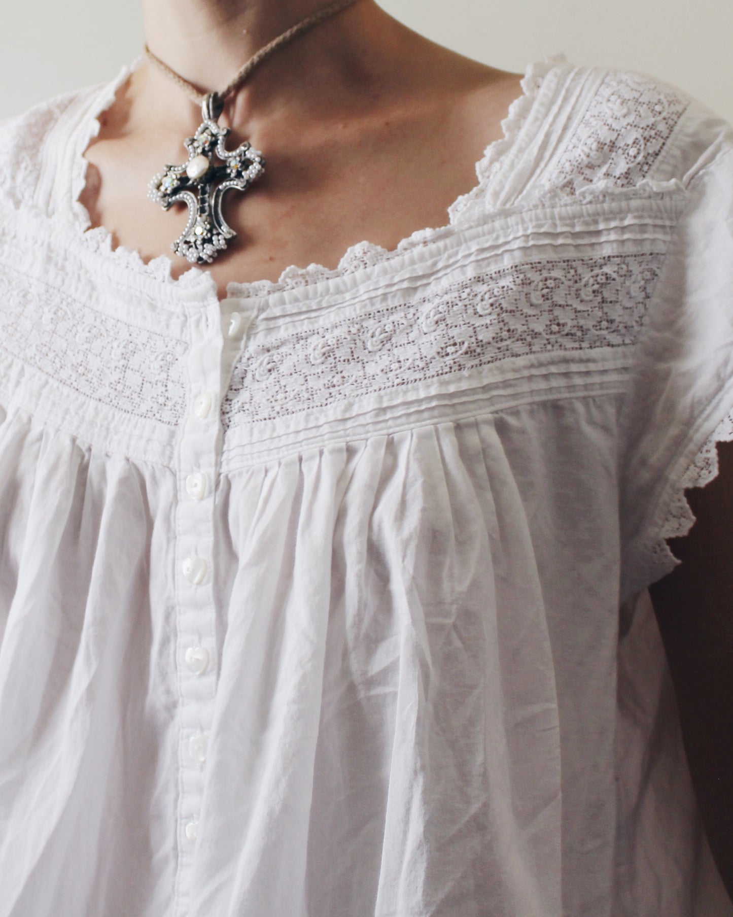 Eileen West White Cotton Babydoll Nightgown Large | Victorian Boho Cottagecore Slip Dress | Heart Button Floral Embroidered Ruffle Hem