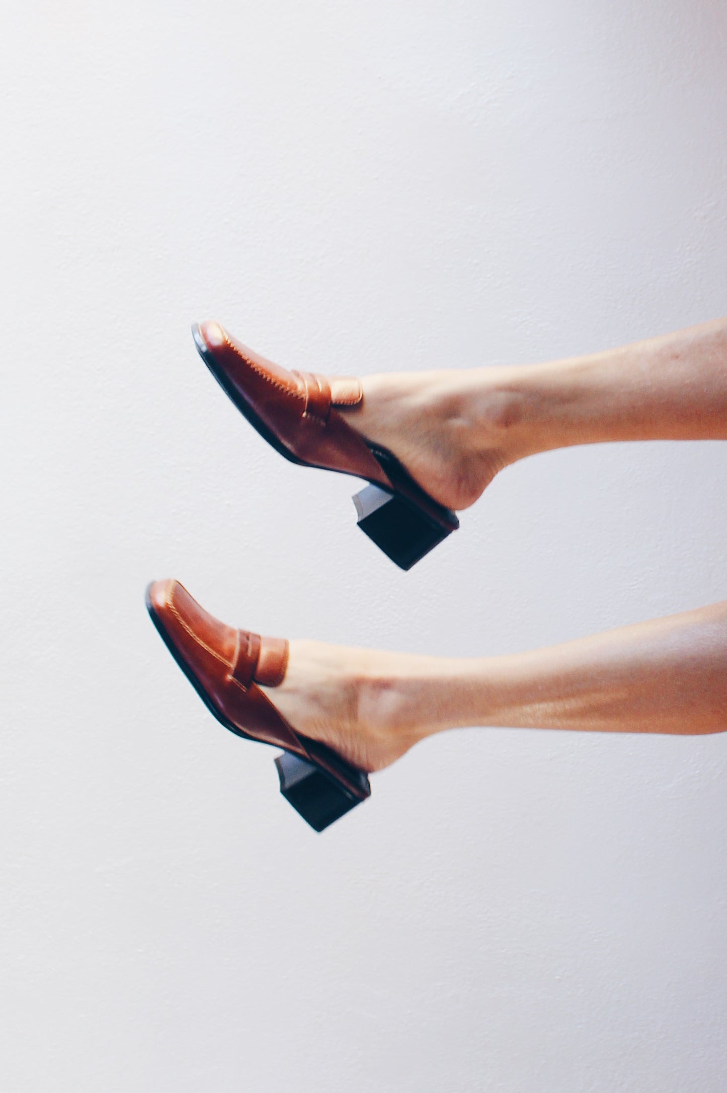 Vintage Y2K Librarian Elegance: Brown Square-Toed Heeled Loafers