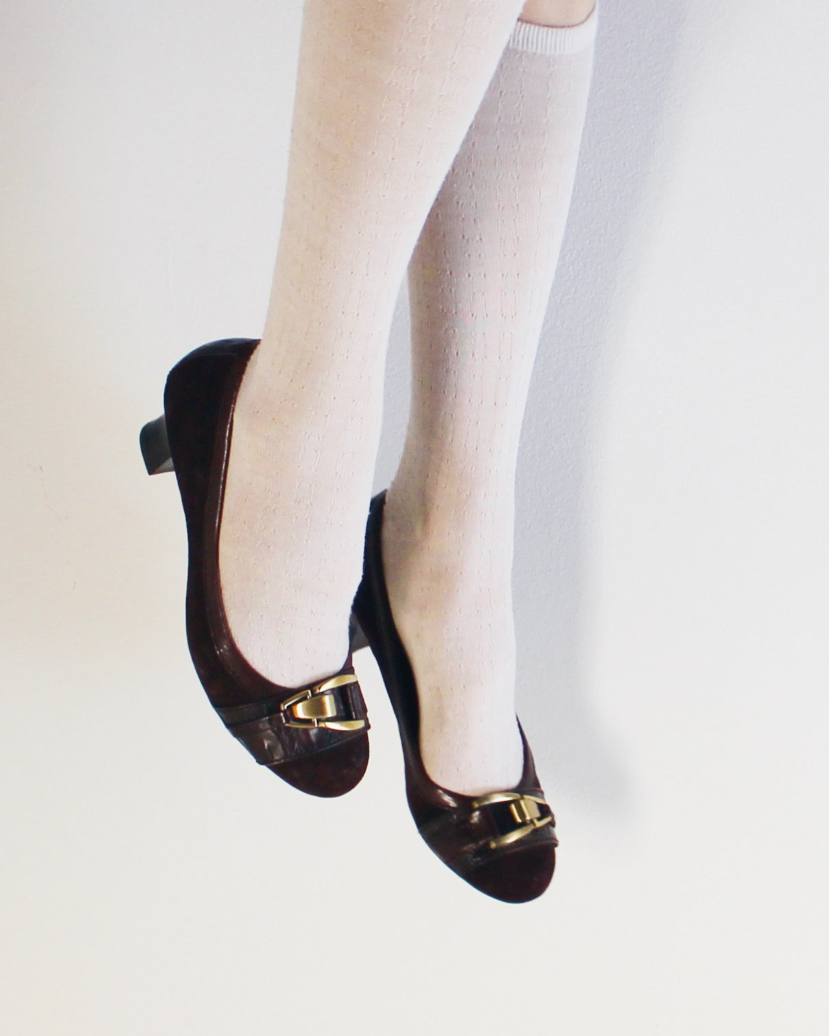 Chocolate Brown Kitten heels / Y2K Naturalizer brown kitten heel Flats with buckle