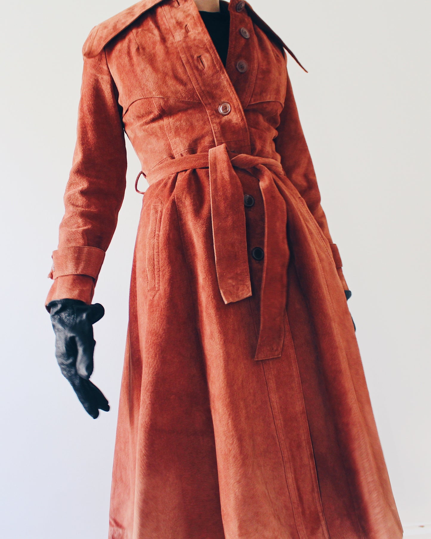 Chestnut brown Vintage 70s Brown Leather Trench Coat with Belt – Retro Chic Long Leather Jacket