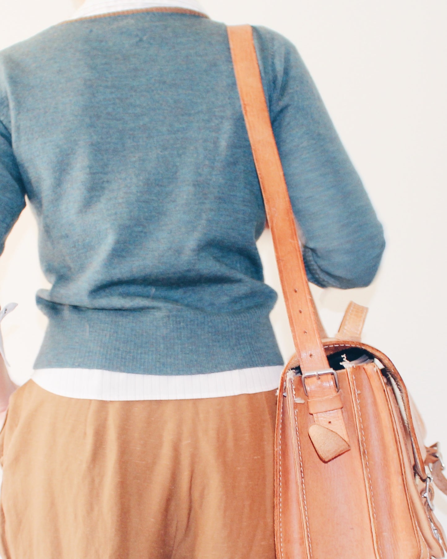 Vintage 100% Italian Merino Wool Sweater – Teal Blue Minimalist Academic Layering Pullover