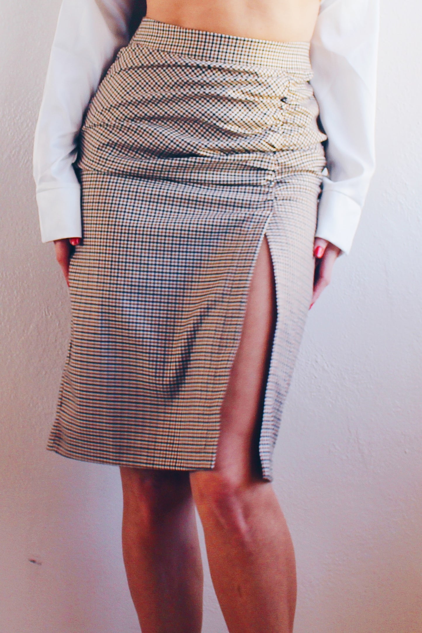 Librarian Office Elegance - Vintage Brown Plaid Pencil Skirt with Slit Detail