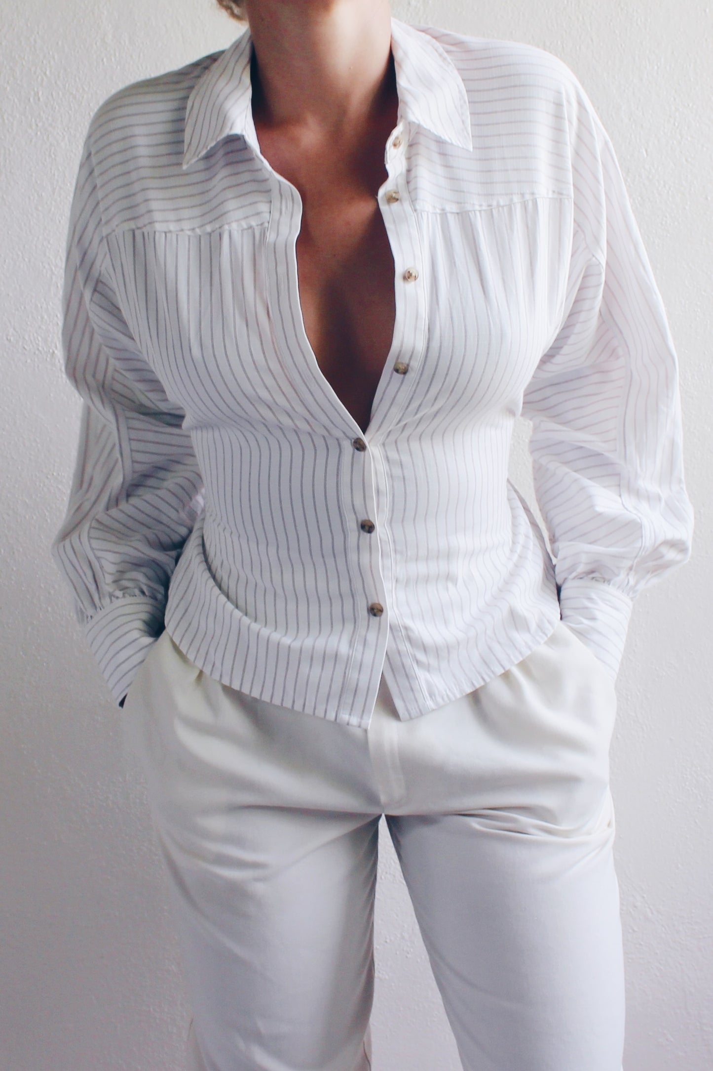 White striped shirt / minimalist cotton pinstripe blouse