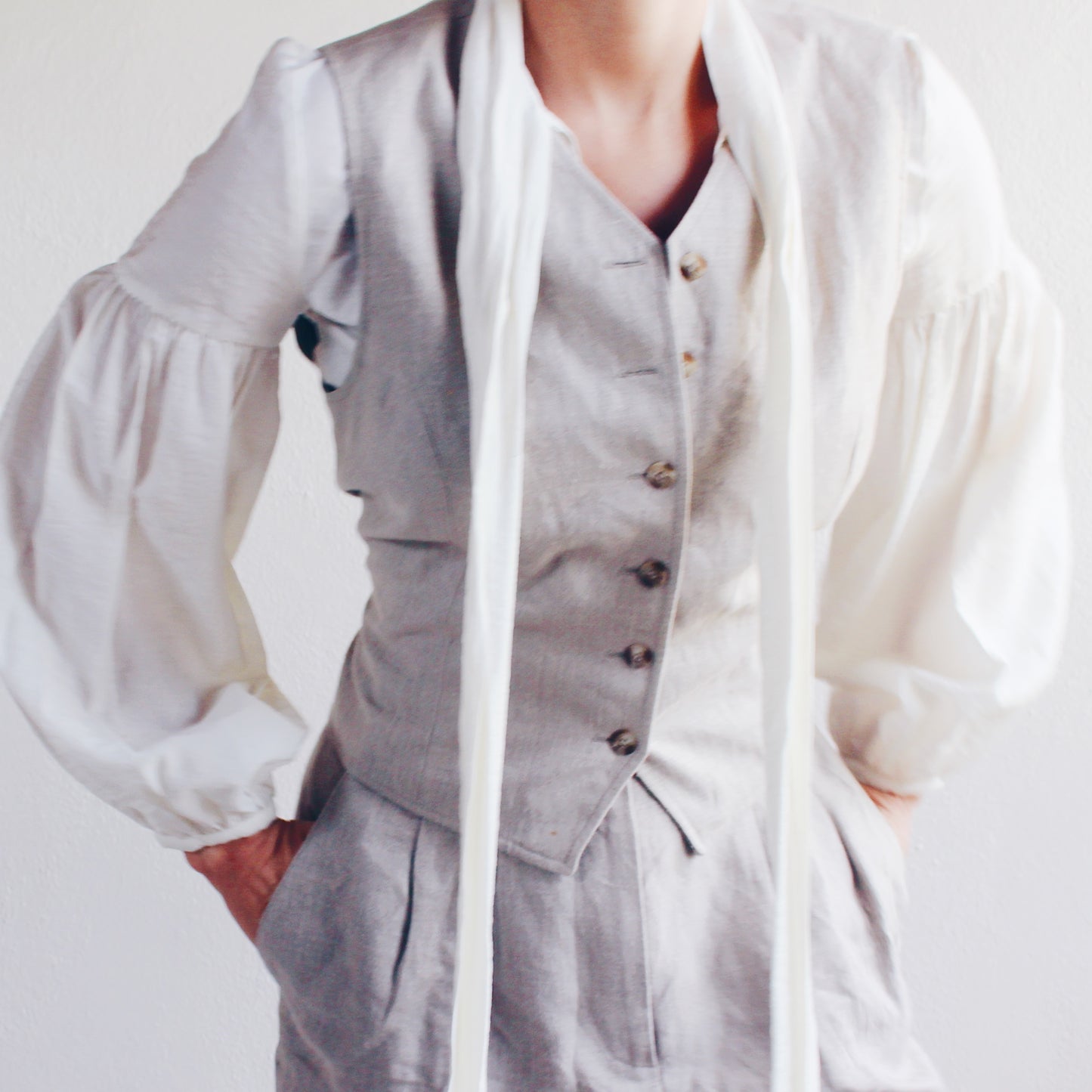 Vintage Beige Linen Pleated Shorts and Vest Set - Academic 90s Minimalism