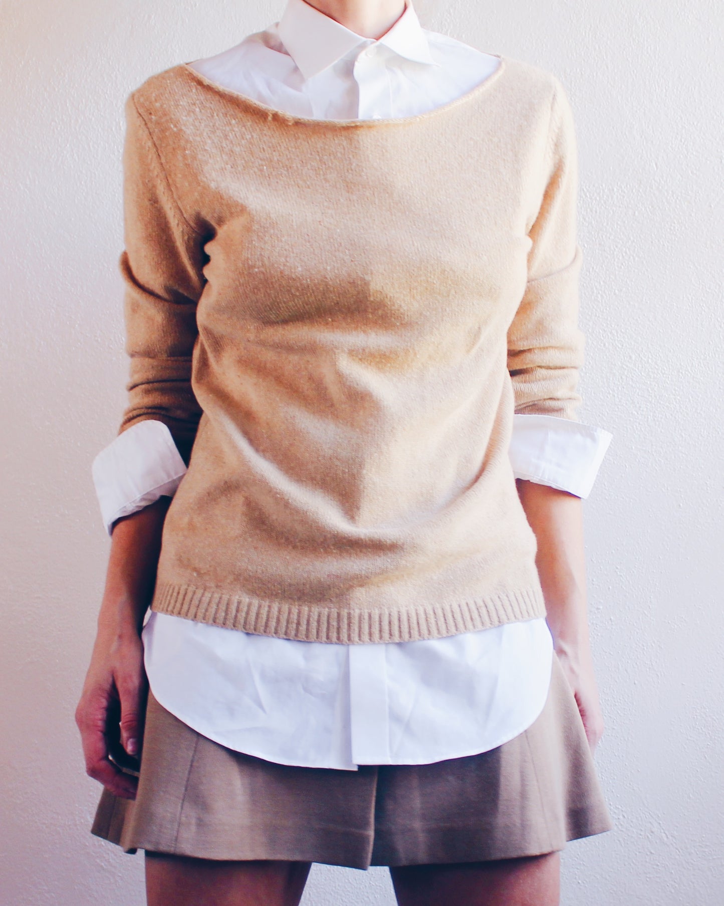 Vintage Tan Cashmere Sweater by Benedetta – Minimalist 90s Style, Layering Pullover, Preppy Academic Knit