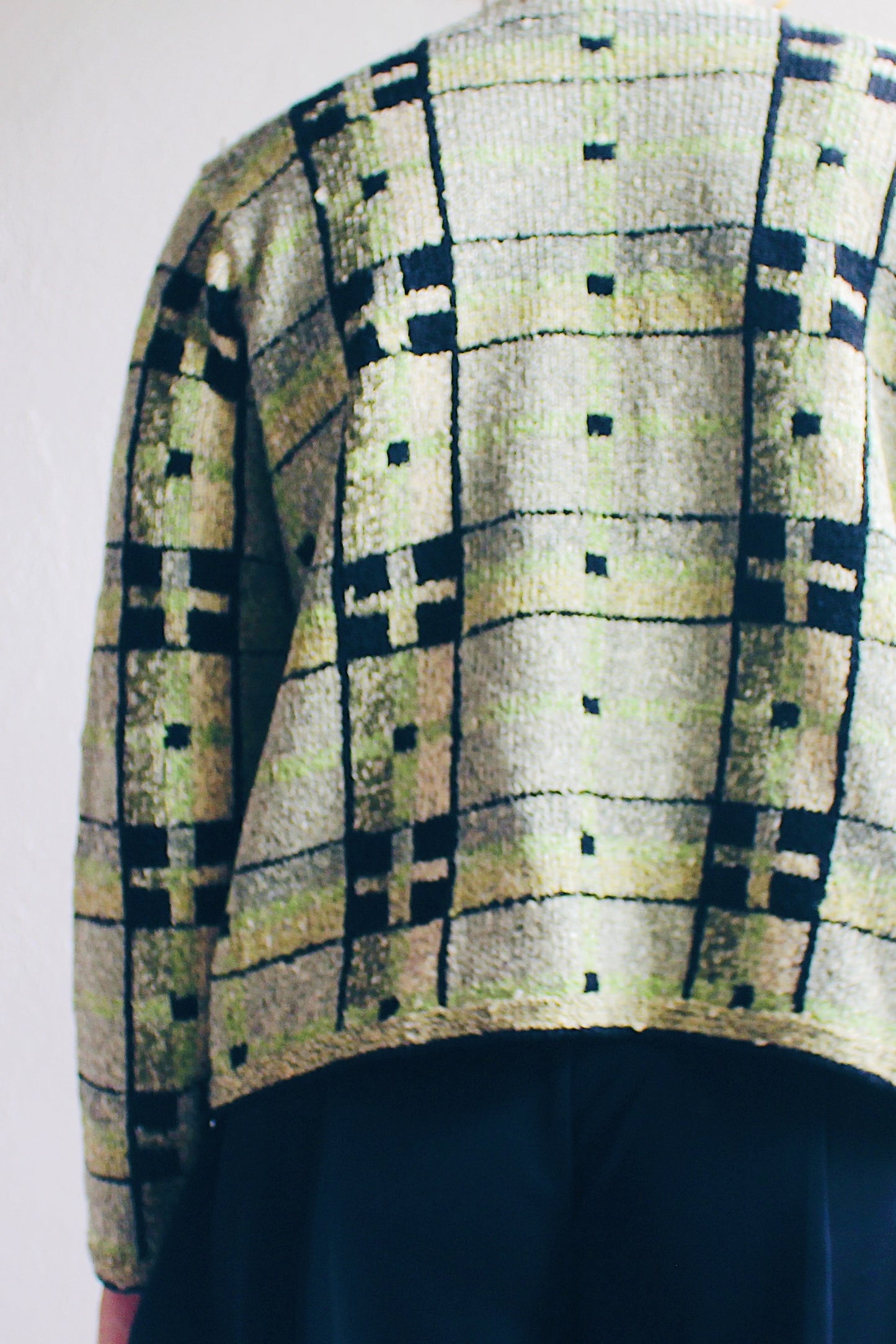 Vintage knitwear with a dark vibe / Handknit Dark Academia Cardigan