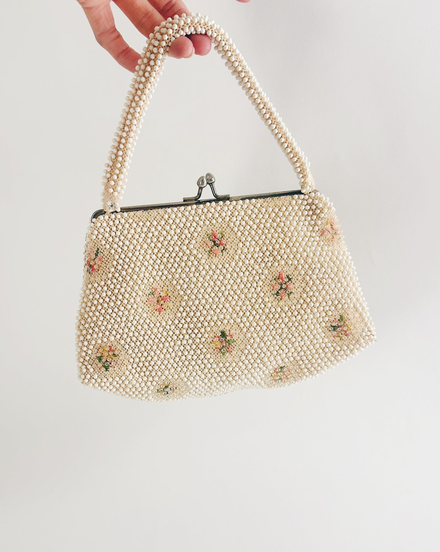 Vintage 1950s Floral Beaded Purse – Delicate Evening Clutch by Code Bead