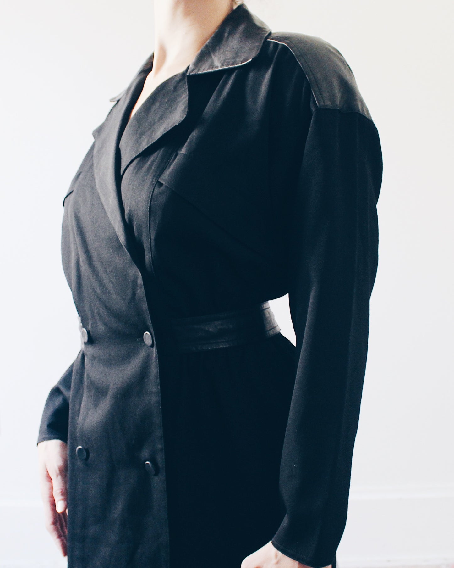 Vintage Rickie Freeman for Terijon Black Wool Trench Coat – 90s Leather Patch & Tie Waist, Minimalist Outerwear