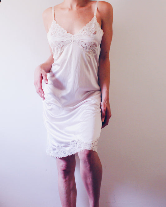 Vintage Pale Pink Nylon Slip Dress with Lace Bust | Victorian Coquette Lingerie | Pastel Soft Goth Balletcore Daytime Slip