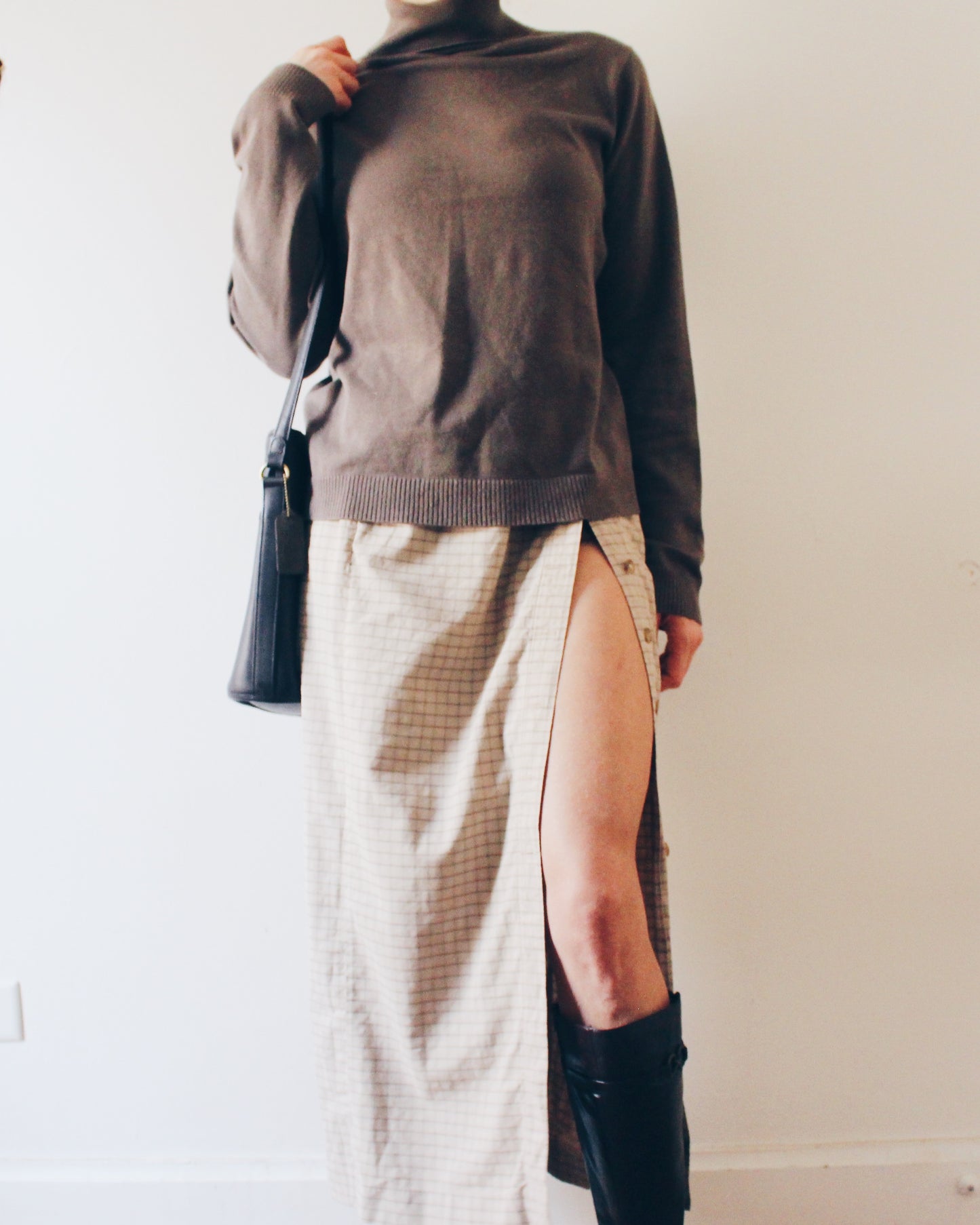Vintage Gap Khaki‑Grey Turtleneck Sweater – Cozy Minimalist Cotton Knit for Layering