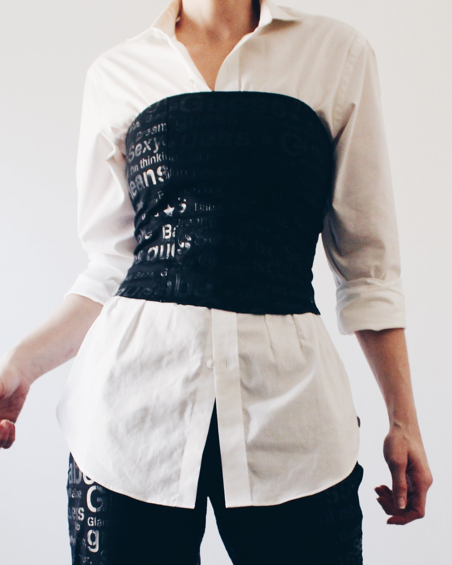Vintage Y2K Guess Black Tube Top & Jeans Set – 2000s Retro Matching Outfit with Logo Print