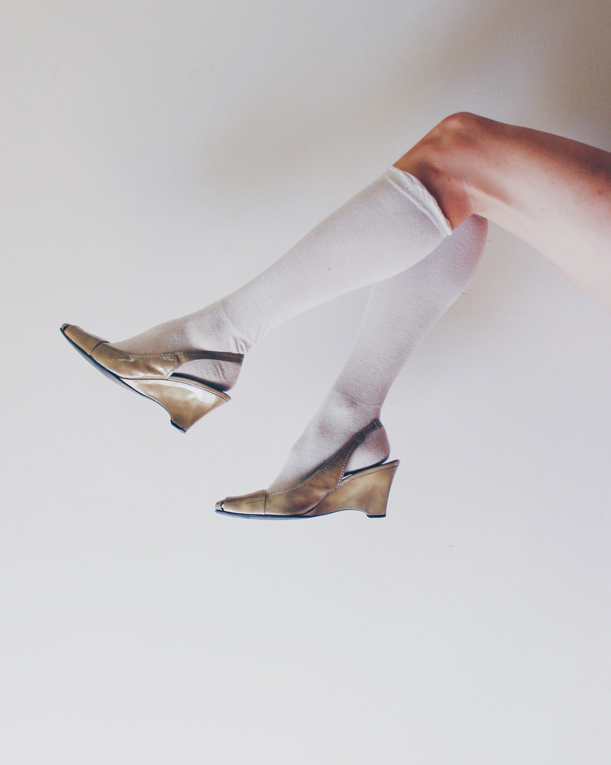 Enzo Angiolini Olive Leather Slingback Heels Size 7 | Vintage 90s Minimalist Workwear Wedge | Frasier Aesthetic Quiet Luxury Pumps