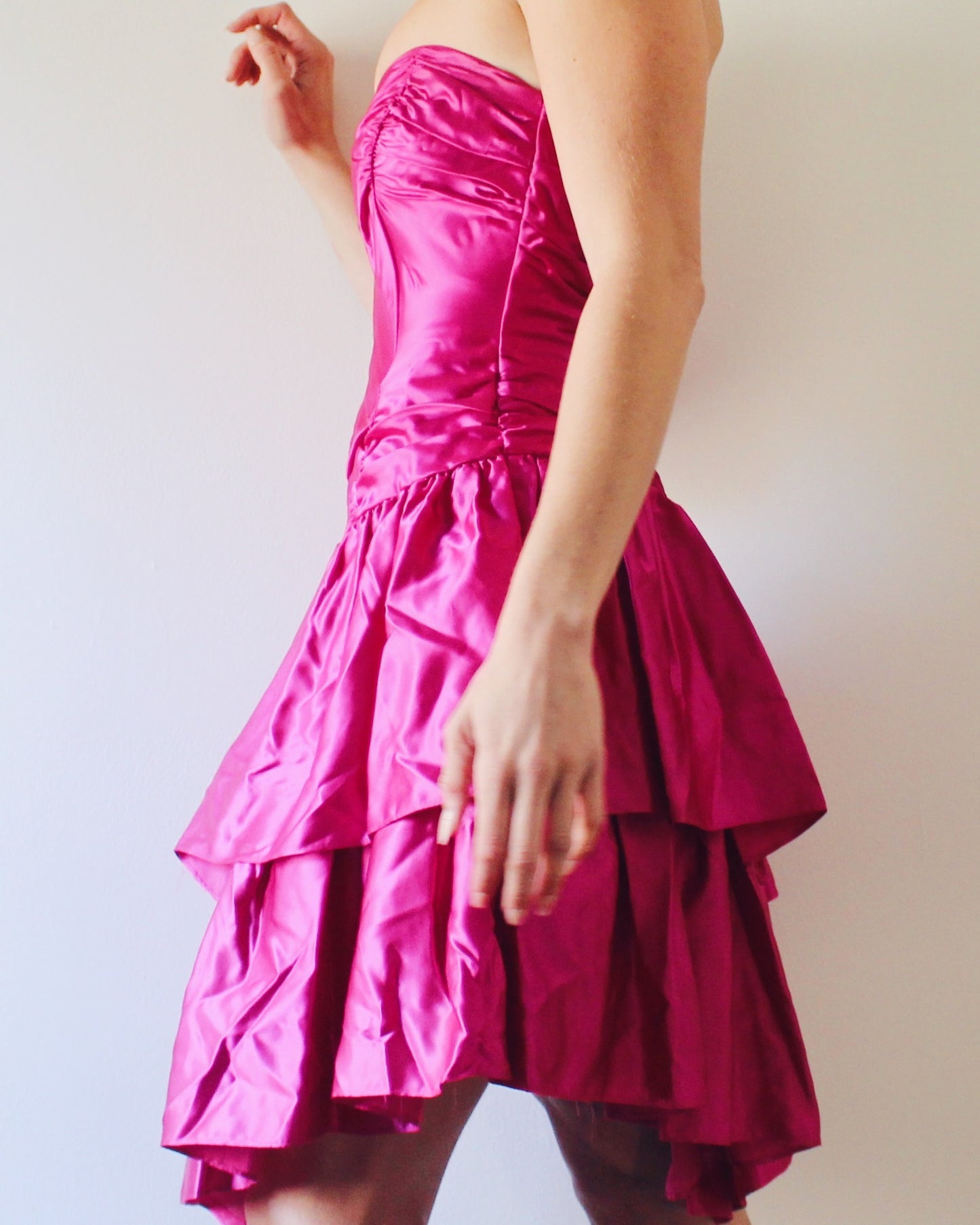 Vintage 1980s Bright Pink Mini Dress – Sleek Formal Cocktail Dress with 80s Statement Style Vintage 1960s Coquette Pink Tiered Tulle Gown