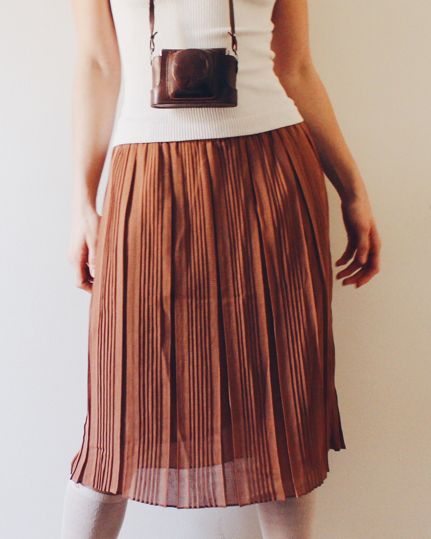 Vintage 1980s Brown Pleated Midi Skirt – Sheer Lightweight Layering Skirt, Retro Earth Tone