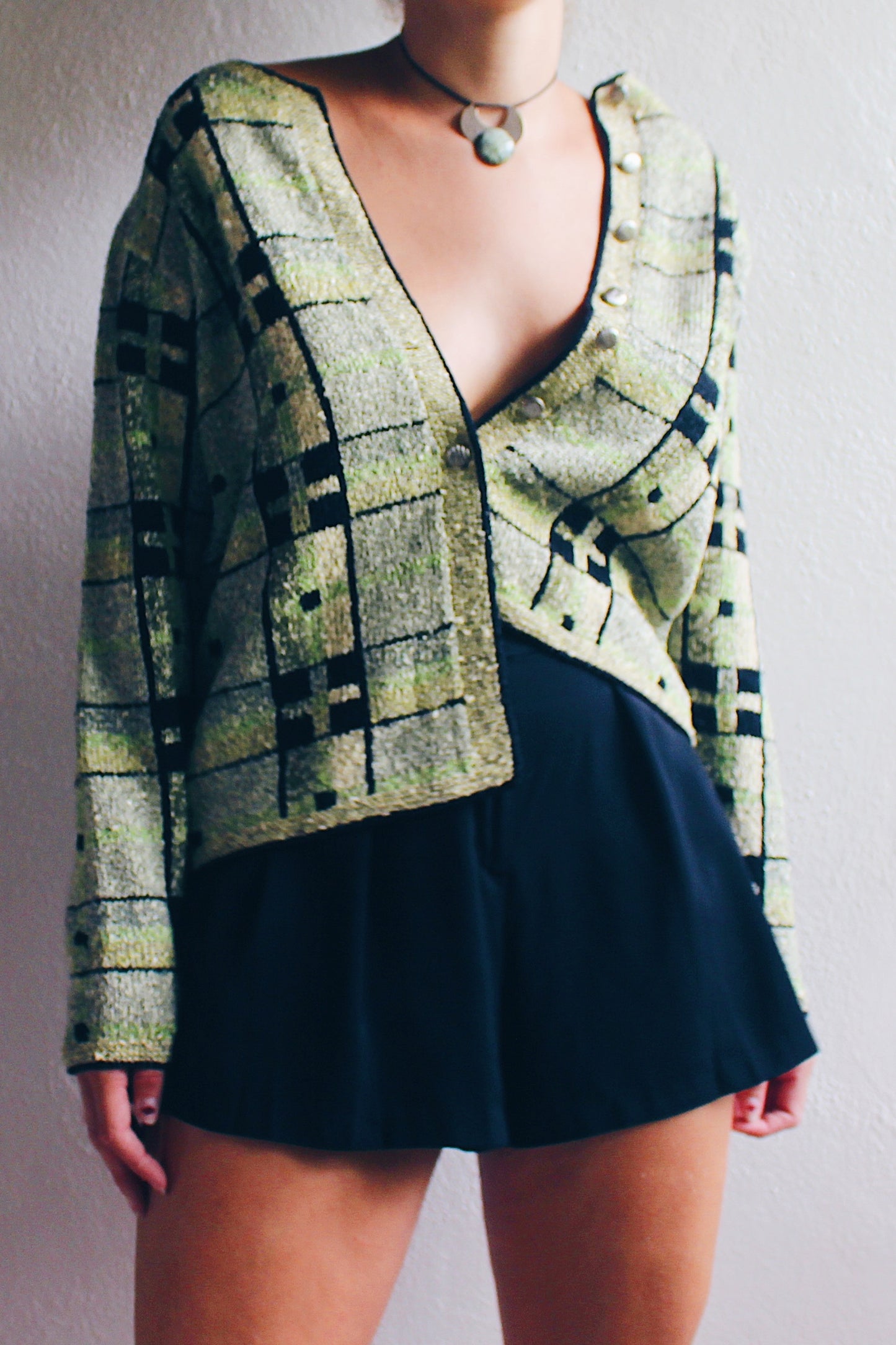 Vintage knitwear with a dark vibe / Handknit Dark Academia Cardigan