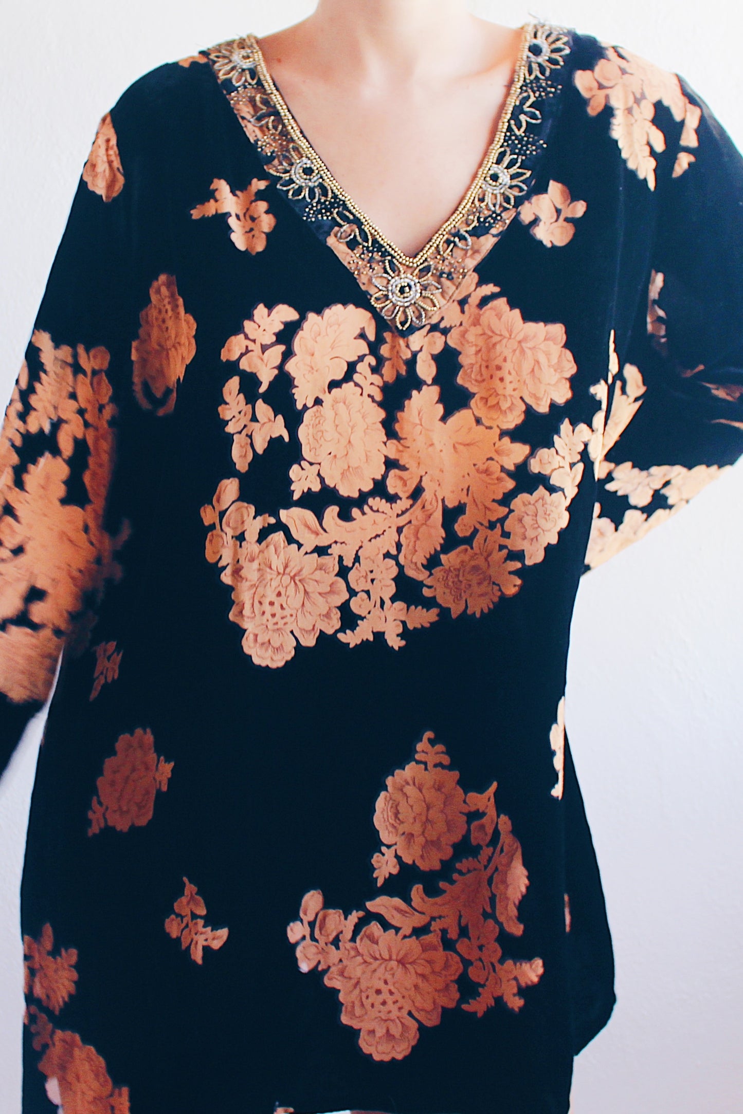 Vintage black floral velvet burnout shirt / Whimsygoth bell sleeve top