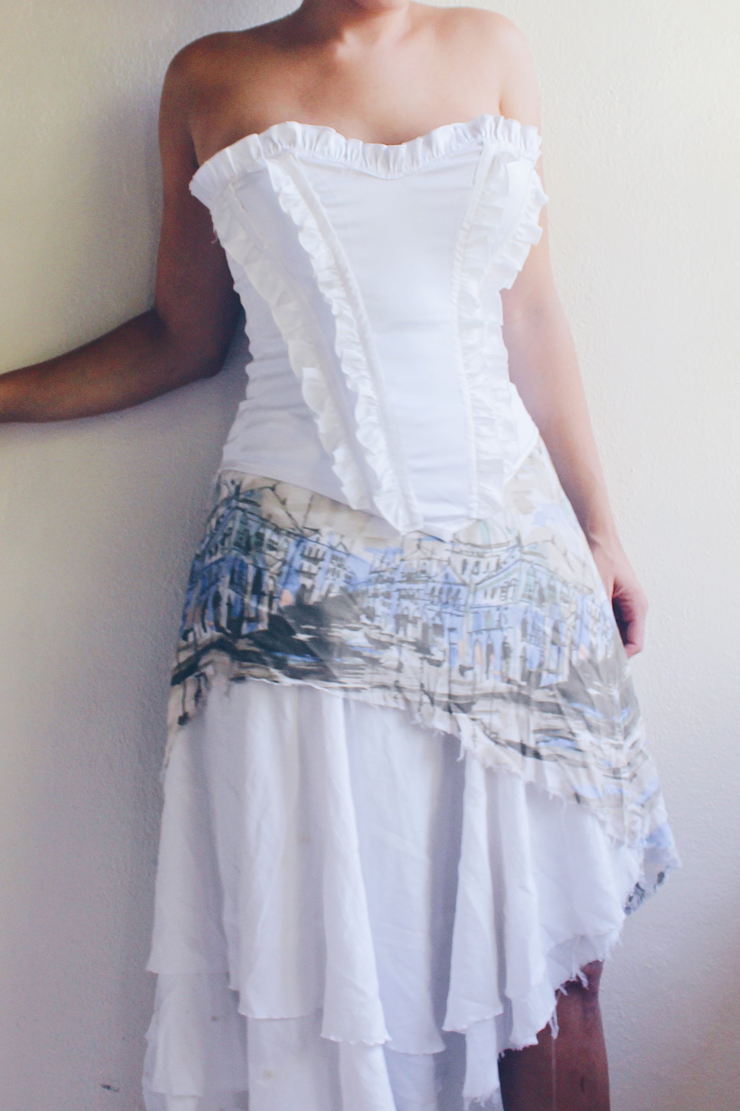 white boned ruffle corset / hourglass elastic lined cottagecore bustier / vintage lingerie