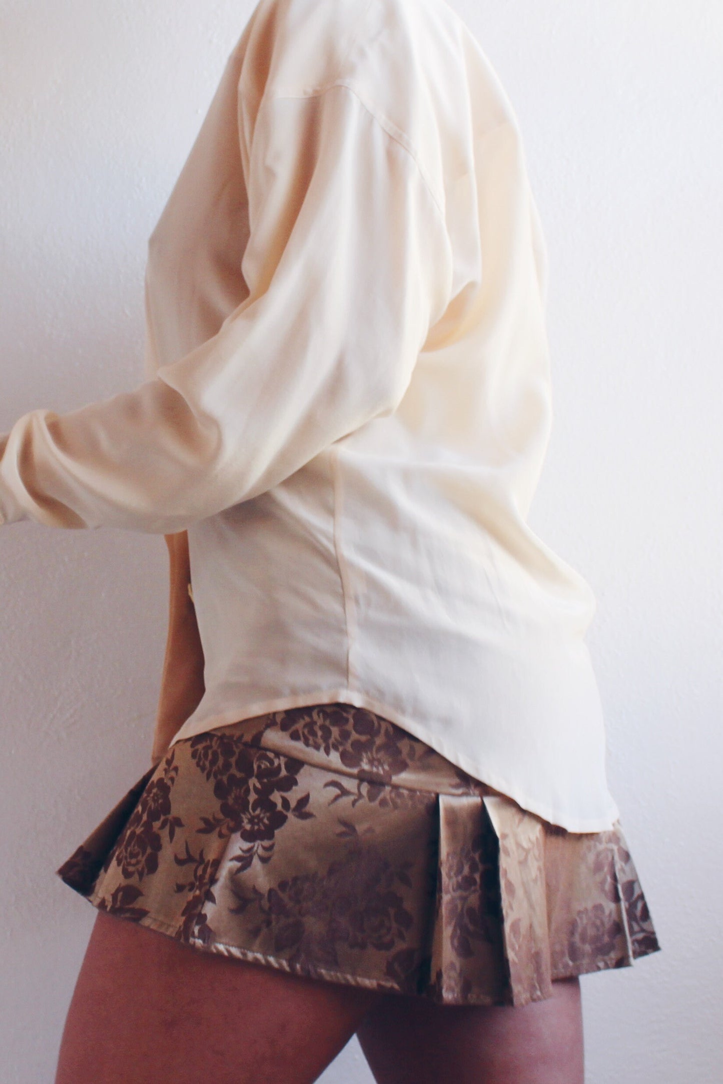 Cream silk vintage blouse / Off white silk button up Top / light weight shirt