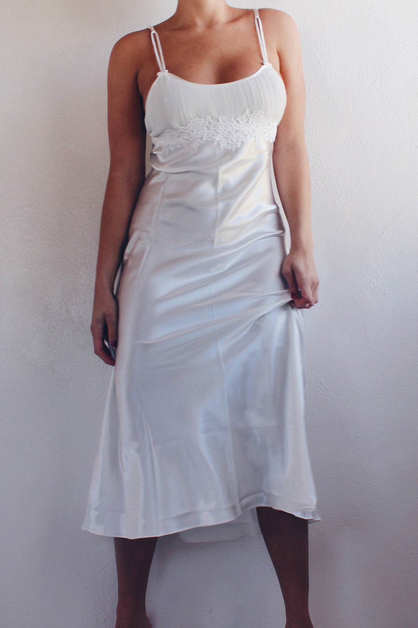 Vintage 90s Oscar De La Renta Satin White Nightgown - Ethereal Bridal Style | Lace Coquette Vibes | Perfect for Summer Layering