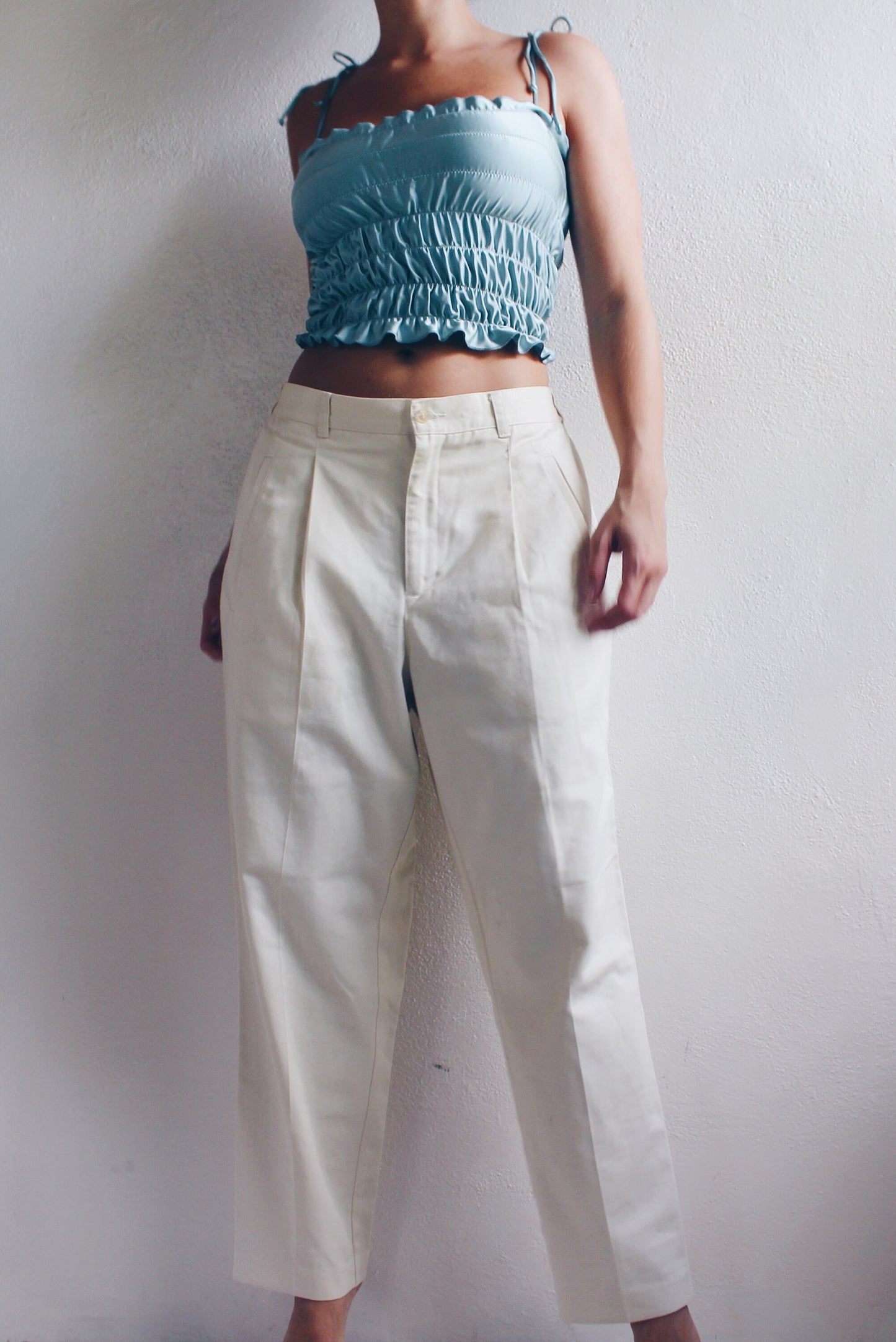 High waisted light khaki pants / pleated vintage trousers