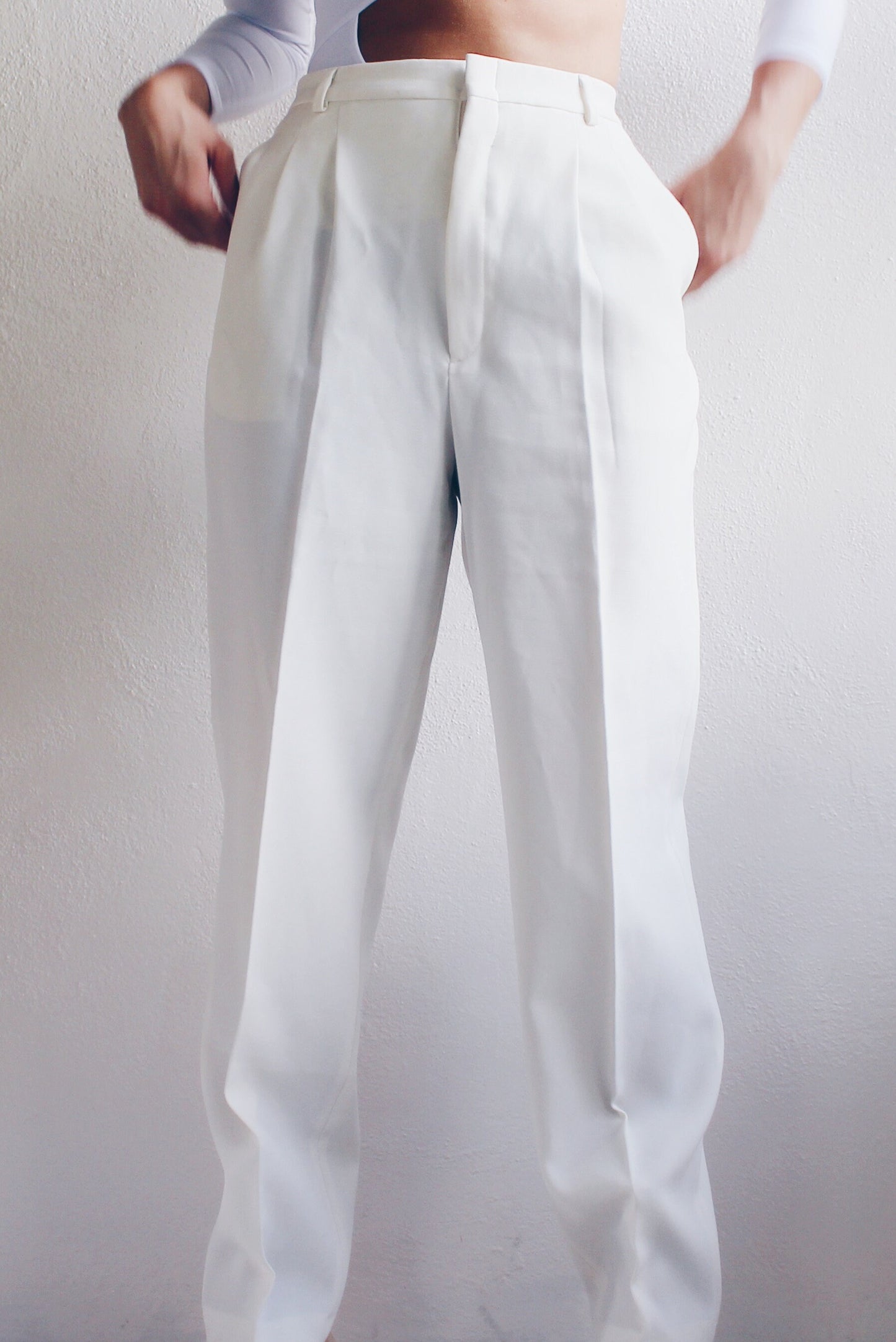 High Waisted Cream Pleated Pants / Androgynous pleated ivory Trousers / Off white Vintage Dapper slacks