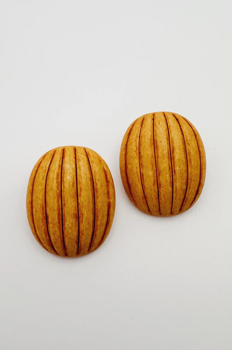 Vintage wooden stud oval earrings / wood gourd earrings