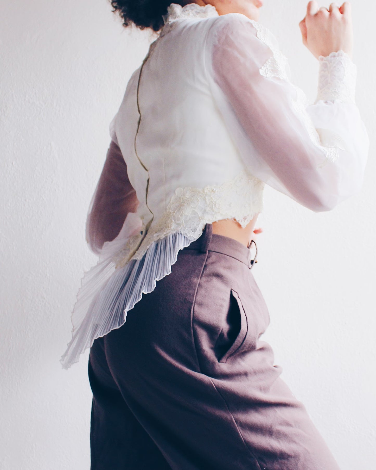 Victorian high Collar Lace Blouse / Edwardian upcycled vintage crop top / Ornate puff sleeve cottage Cropped shirt