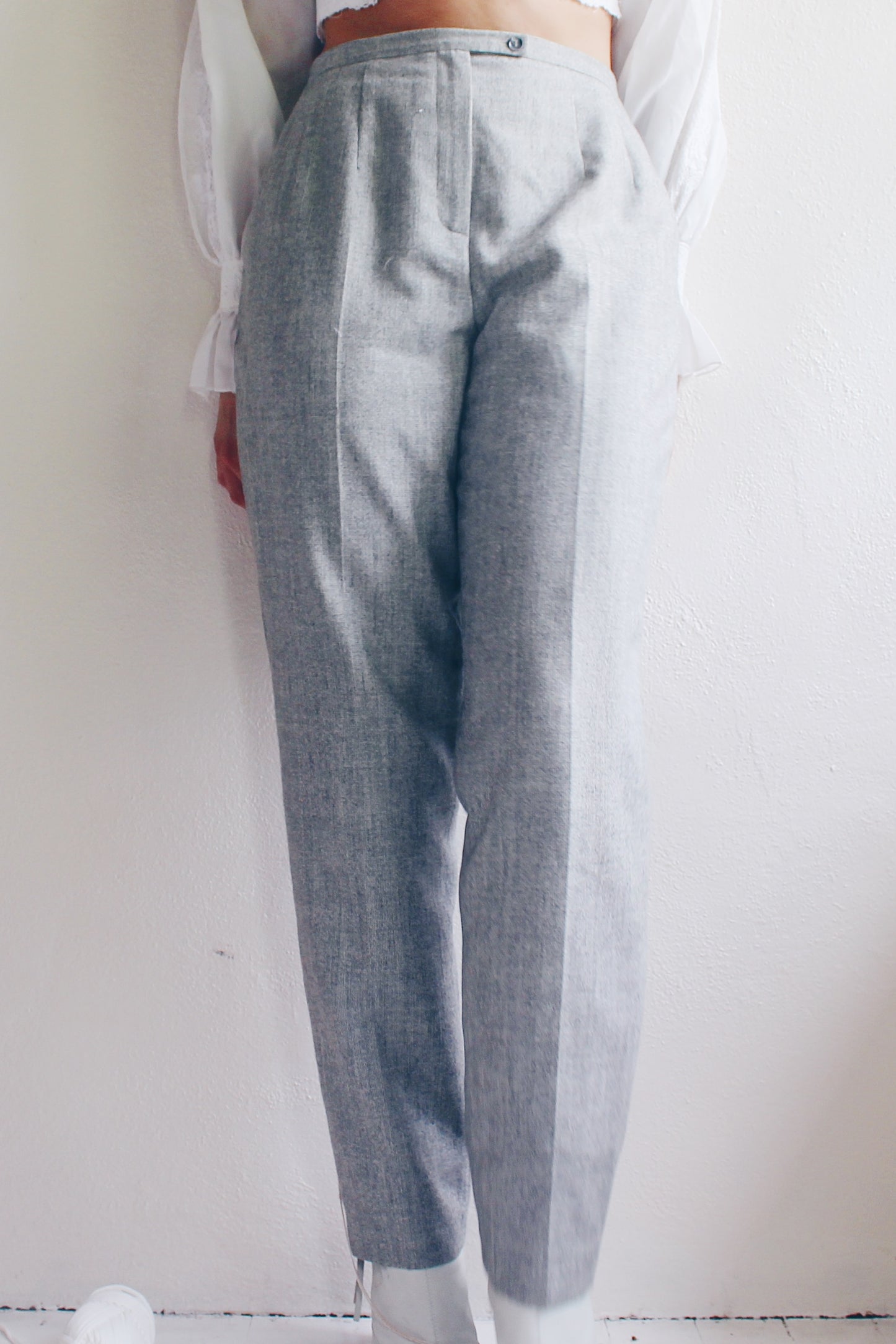 Vintage Harve Bernard Light Grey Wool Pants - Chic Cottagecore Minimalist Style | Women's Vintage Trousers