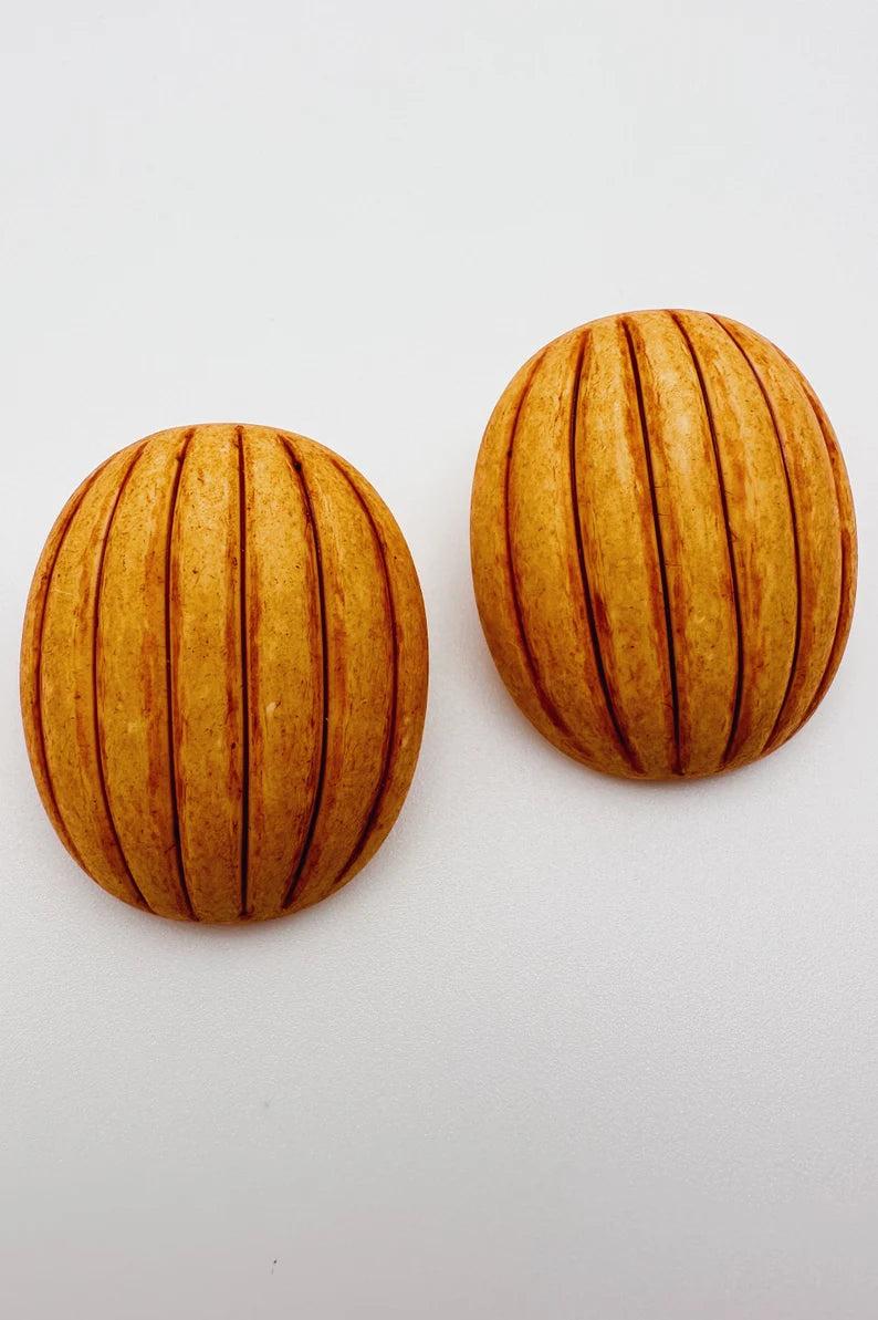 Vintage wooden stud oval earrings / wood gourd earrings