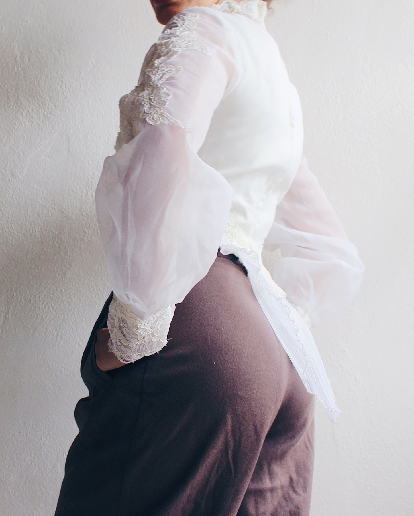 Victorian high Collar Lace Blouse / Edwardian upcycled vintage crop top / Ornate puff sleeve cottage Cropped shirt