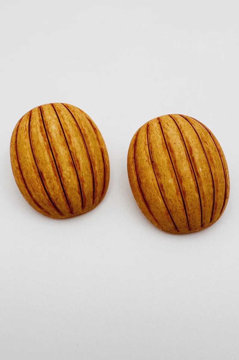 Vintage wooden stud oval earrings / wood gourd earrings