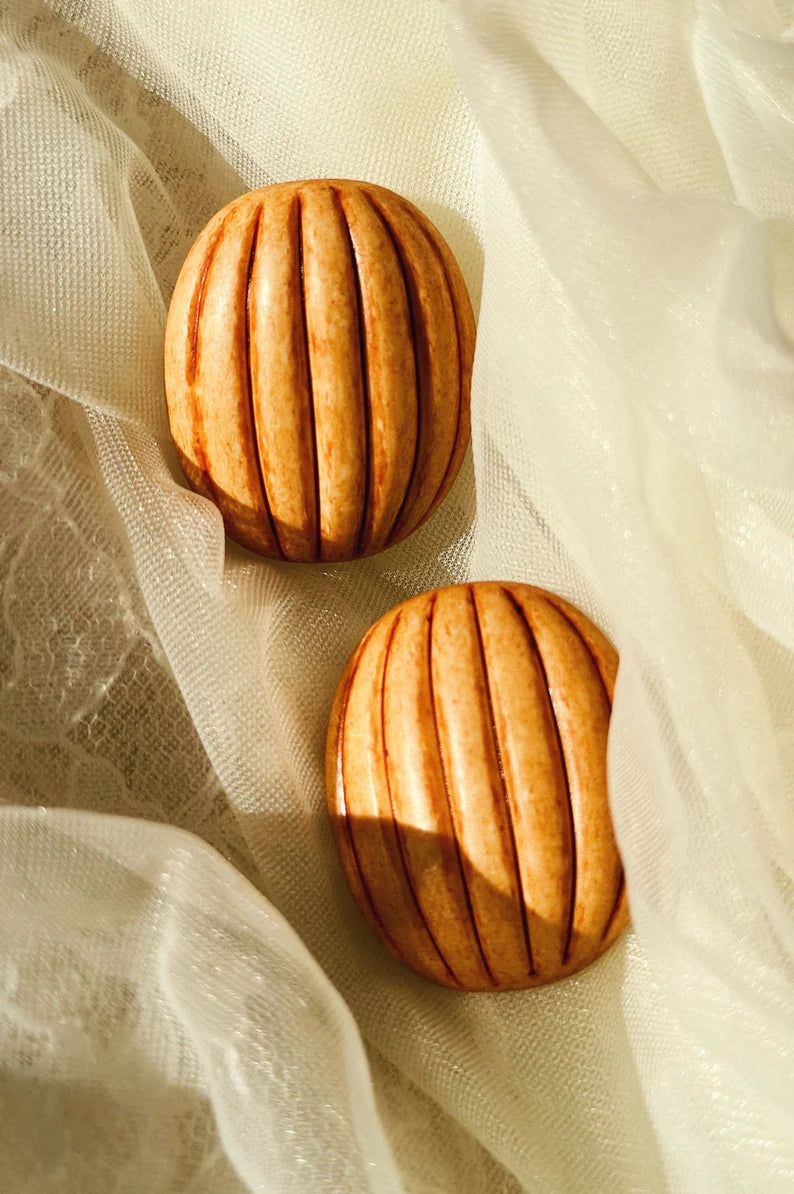 Vintage wooden stud oval earrings / wood gourd earrings