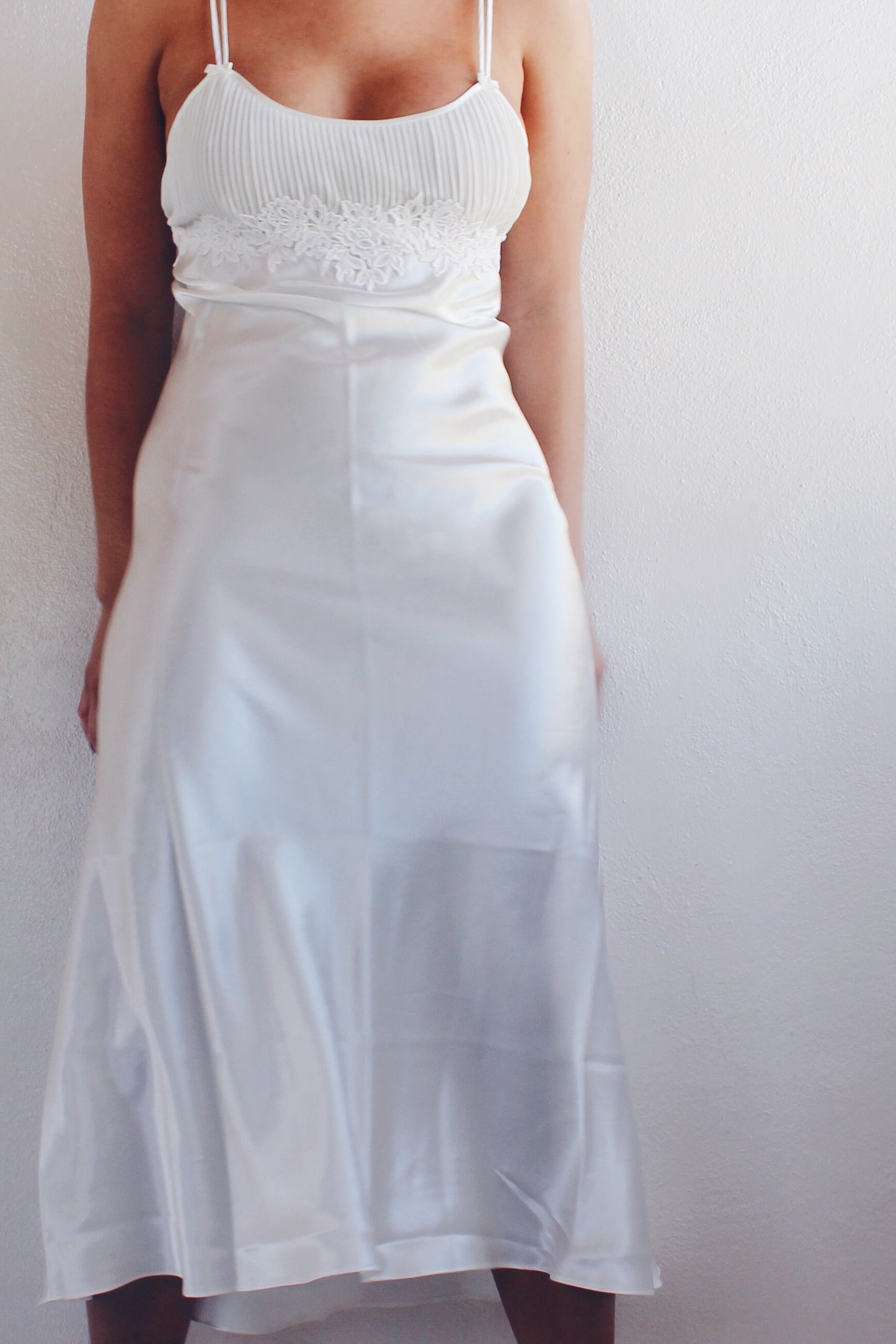 Vintage 90s Oscar De La Renta Satin White Nightgown - Ethereal Bridal Style | Lace Coquette Vibes | Perfect for Summer Layering