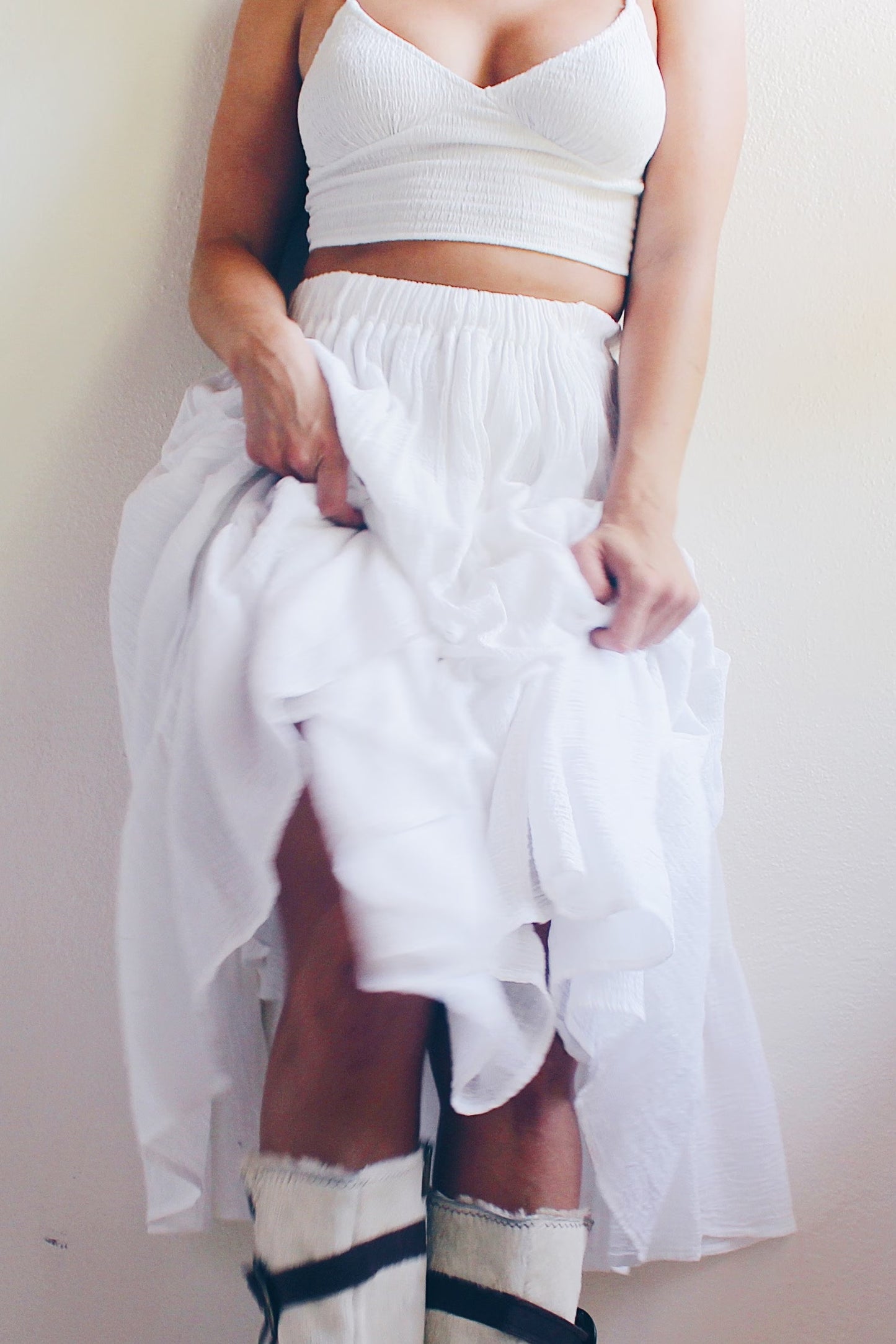 White Gauze Flowing Peasant Skirt / Cosston Layered Circle Midi Skirt