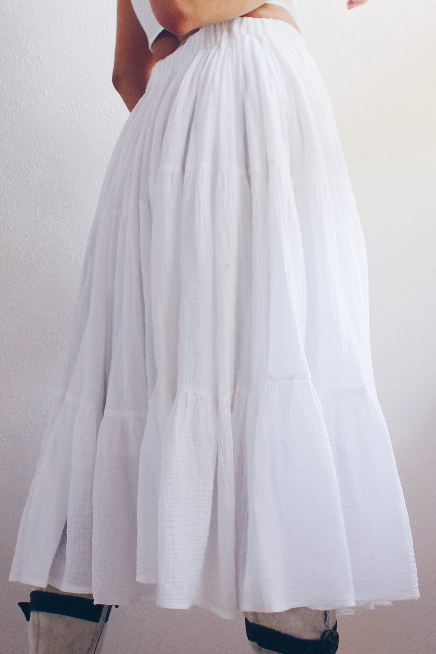 White Gauze Flowing Peasant Skirt / Cosston Layered Circle Midi Skirt