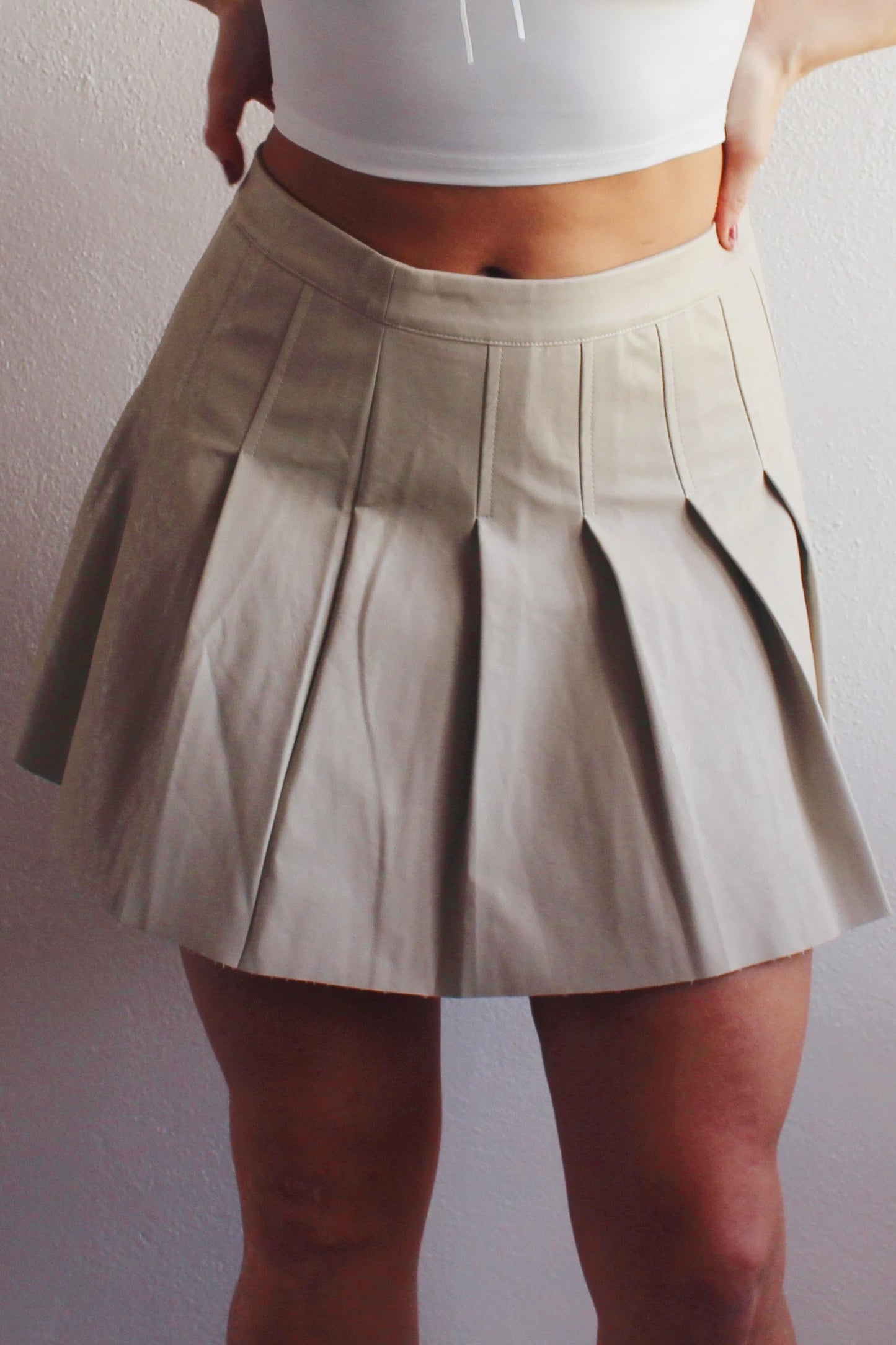 Pleated Mini Skirt / Light Tan Leather Pleated Shoolgirl Skirt